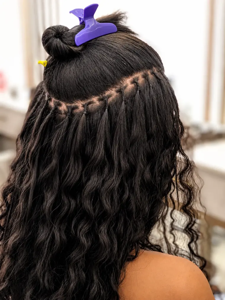 Aplicação de mega hair fio a fio